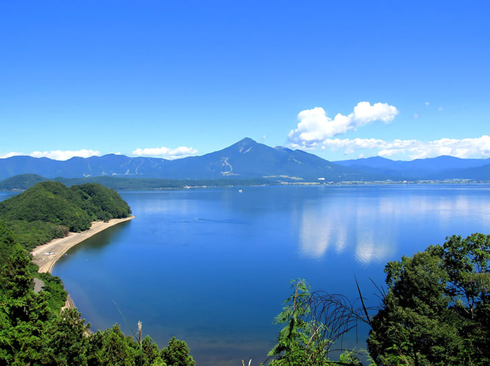 会津磐梯山と猪苗代湖